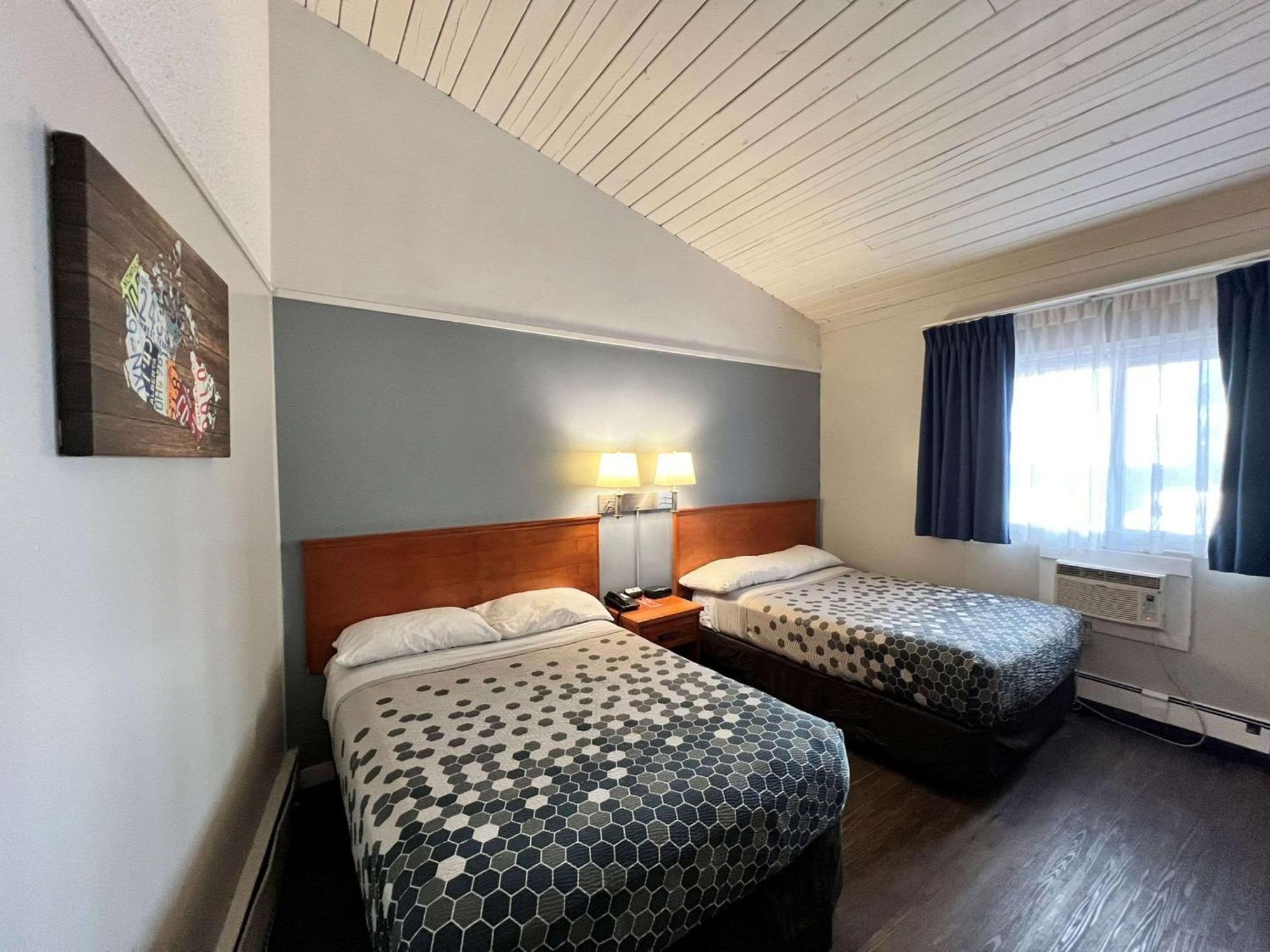 Econo Lodge Motel Village Calgary Extérieur photo