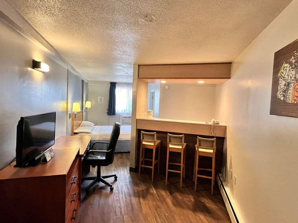Econo Lodge Motel Village Calgary Chambre photo
